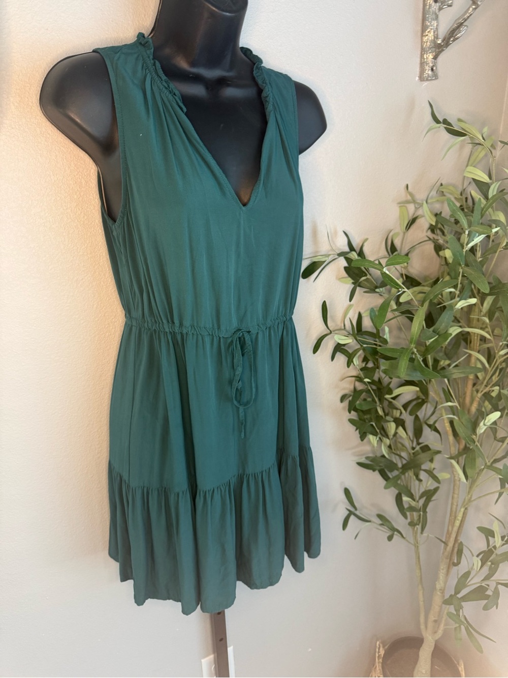 GAP Forest Green Sleeveless Tiered V-Neck Drawstring Boho Chic | Small Dress